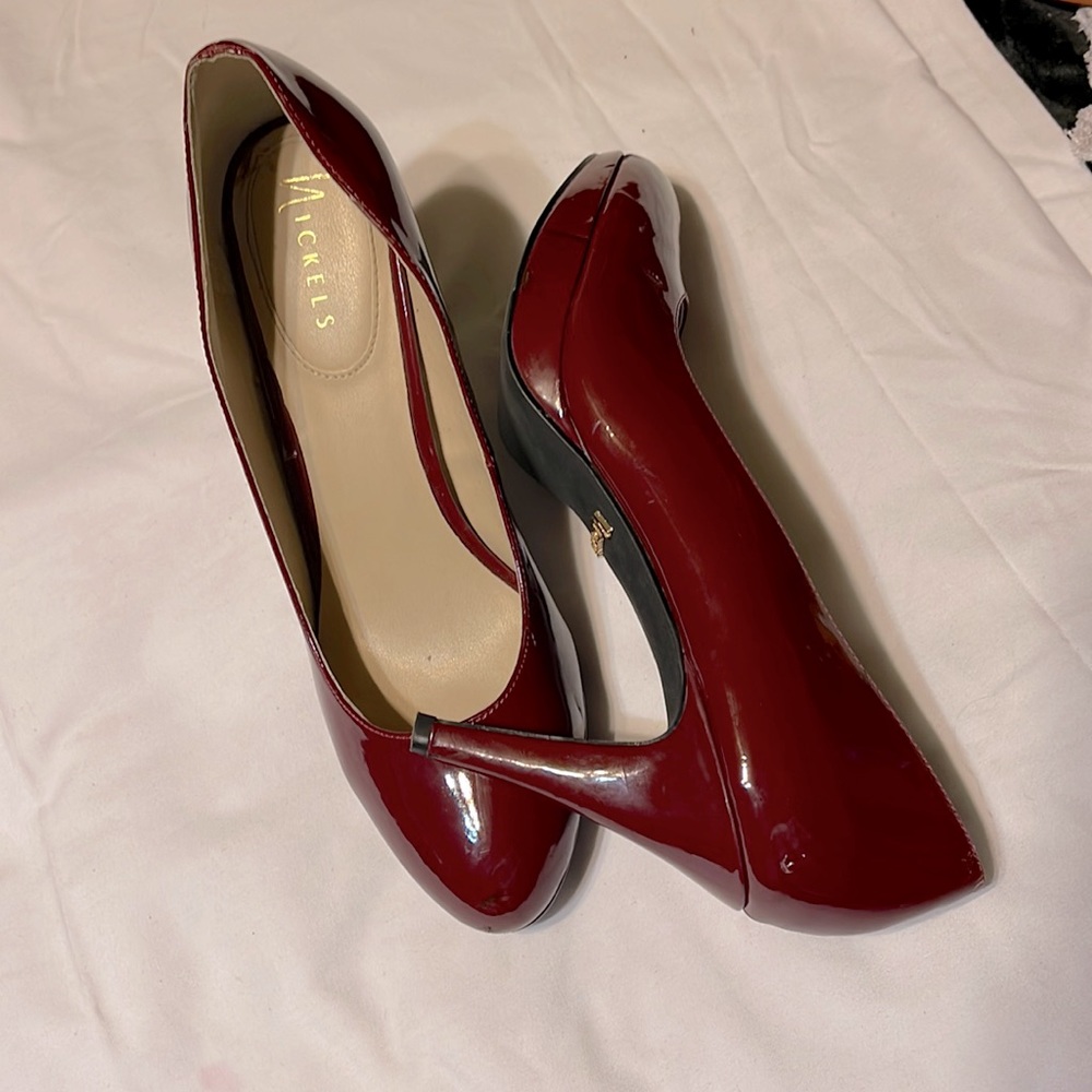 Woman’s Nickels Shoes
